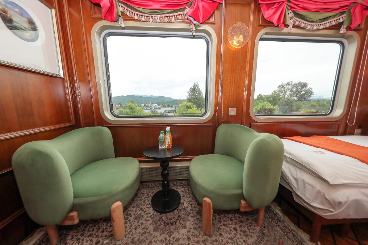 Lindou Express bedroom